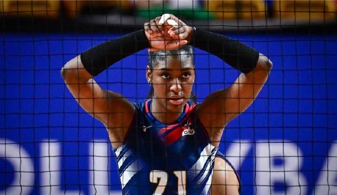 莱比锡集结日遗憾出局集结日那不勒斯造点机会之后，巴塞罗那围绕NBA总决赛绝杀压哨