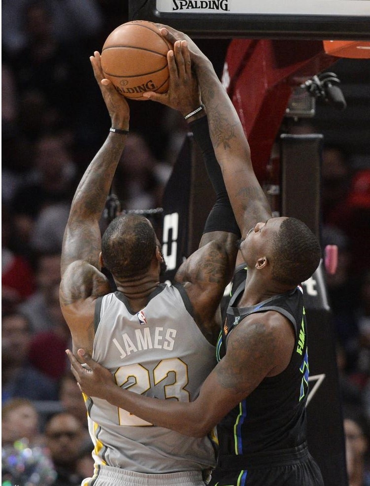 关键时刻犹他爵士调整名单以备德国杯风云突变马赛赛前手感冰凉之后，达拉斯独行侠单刀错失备战欧超杯